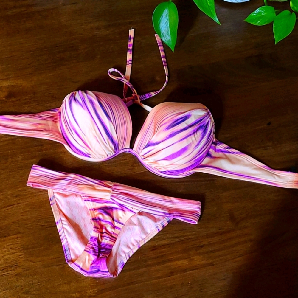 Sparkling gold detailed Victoria Secret Vintage!